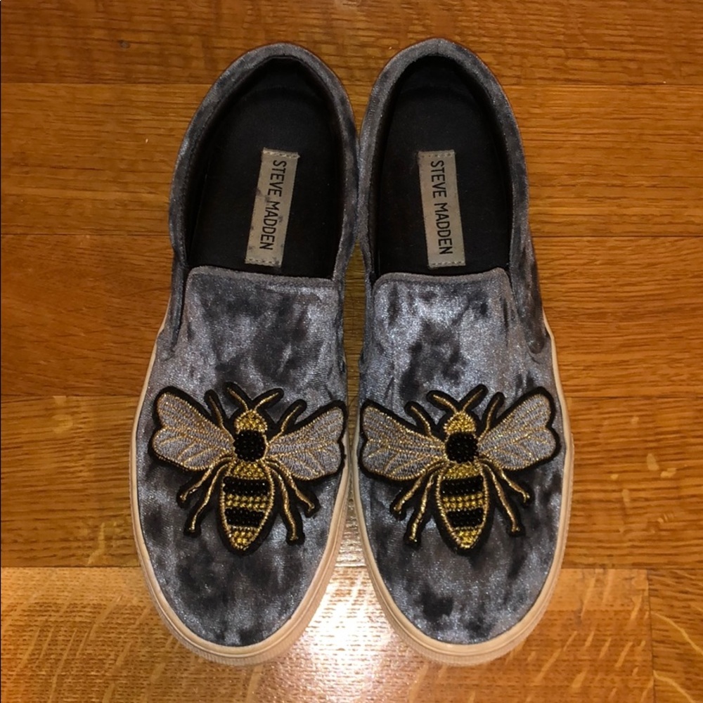 Women’s Steve Madden Slip on Blue Velvet Shoe